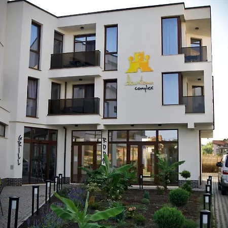 Downtown Hotel And B&B Хотел