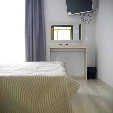 Downtown Hotel And B&B * Burgas City