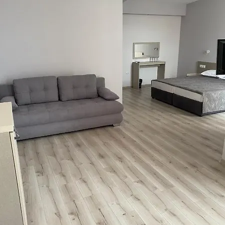 Downtown Hotel And B&B Burgas City
